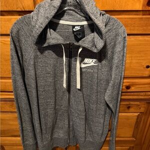 Nike women’s lightweight zip hoodie. Sz XL gray